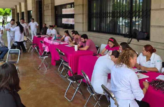 Realizó Ayuntamiento exámenes para detección de cáncer de mama