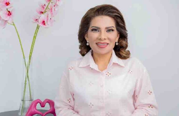 Llama Lorenia Valles a mujeres sonorenses a luchar contra el cáncer de mama