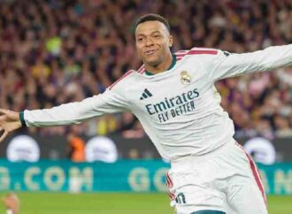 Real Madrid conquista el Camp Nou: Mbappé firma doblete y reaviva la lucha por la Liga