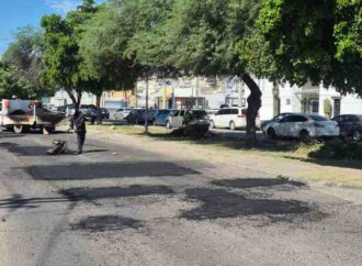 Con trabajo permanente cuadrillas realizan bacheo en la ciudad