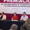 Entregan premios del concurso de Transparencia y Contraloría Social