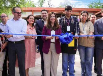 Inaugura Dena Camarena la plaza Búho Emprende