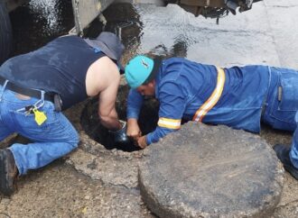 Mantiene Agua de Hermosillo labores de desazolve y mantenimiento del drenaje sanitario por lluvias